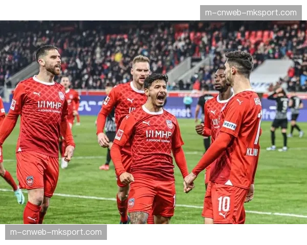 沃尔夫斯堡2-1海登海姆，温德头球制胜，主队射正率达60%