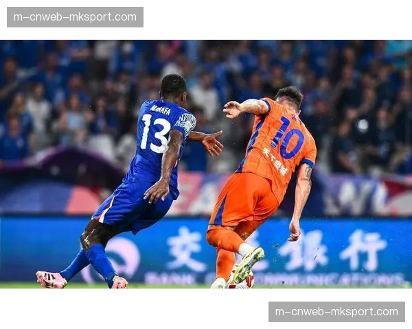 上海申花外援特谢拉伤退,马莱莱紧急热身替补登场 上海申花外援特谢拉伤退,马莱莱紧急热身替补登场